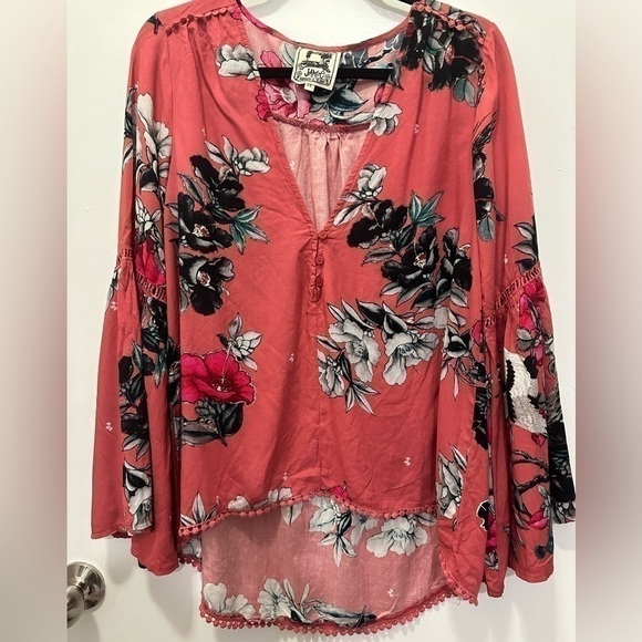 Tops - JAASE Bohemian Bell Sleeve Top Sz XS